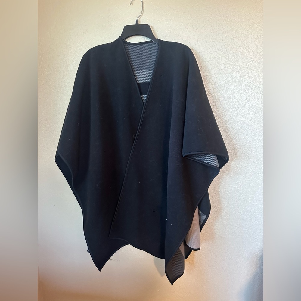 Reversible merino wool wrap. NWOT